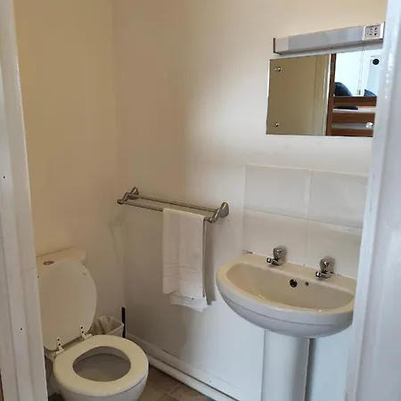 Ocean Surf Hostel *