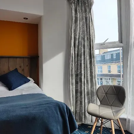 Ocean Surf Hostel